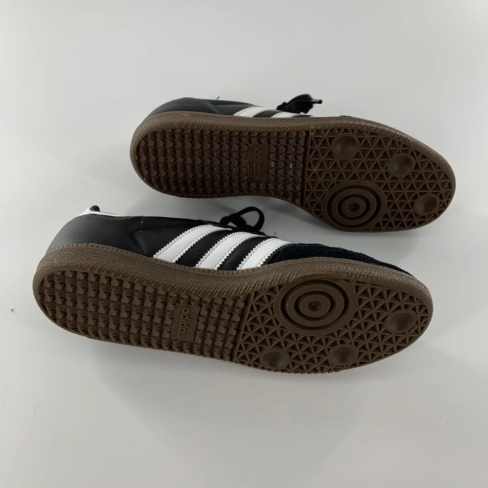 Mens Black and White Adidas Samba size 7.5 - Picture 3 of 5